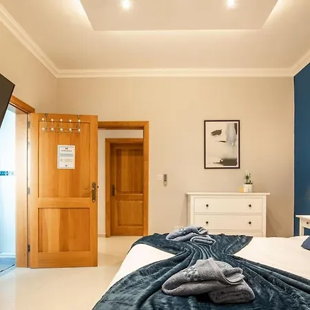 Spacious And Flat In Spinola Bay Apartament *