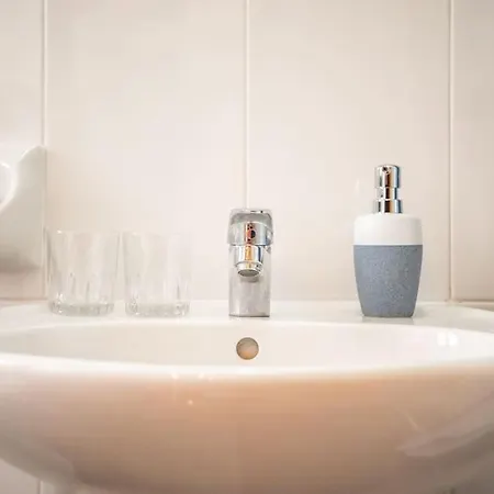 Spacious And Flat In Spinola Bay Apartament *