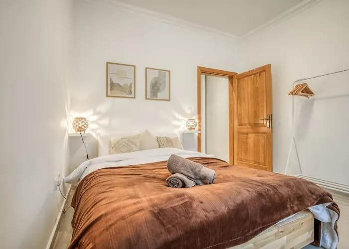 Spacious And Flat In Spinola Bay St. Julian's