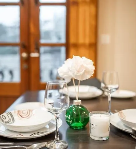 Spacious And Flat In Spinola Bay