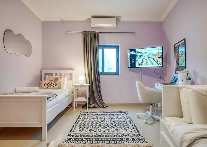 Spacious And Flat In Spinola Bay *