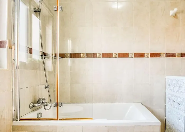 Spacious And Flat In Spinola Bay * St. Julian's