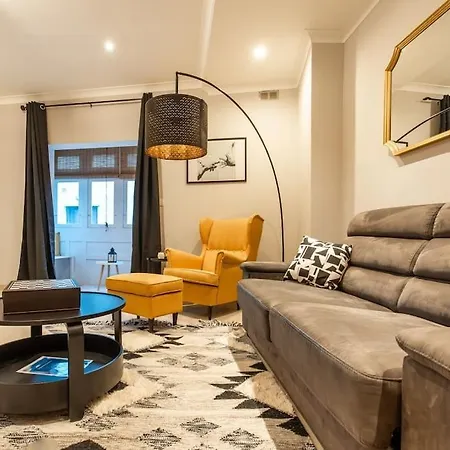 Spacious And Flat In Spinola Bay