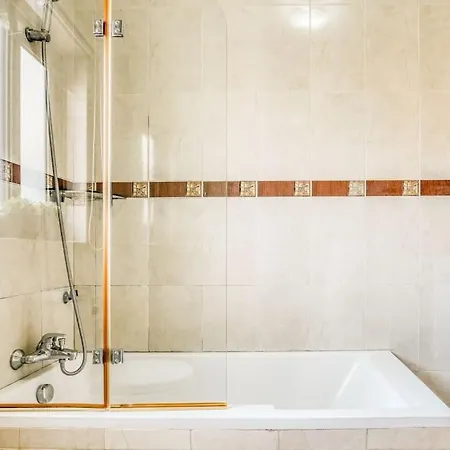 Spacious And Flat In Spinola Bay * St. Julian's