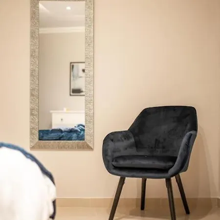 Spacious And Flat In Spinola Bay Apartment *