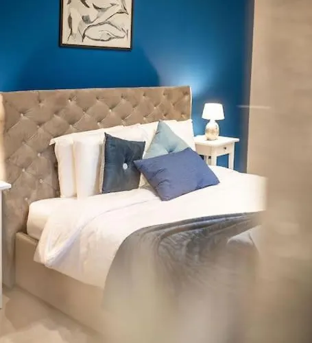 Spacious And Flat In Spinola Bay 아파트