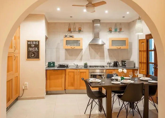 Spacious And Flat In Spinola Bay