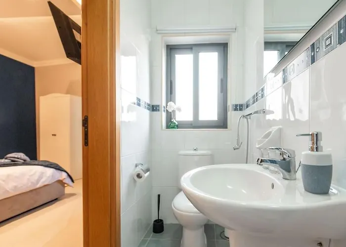 Spacious And Flat In Spinola Bay 아파트 Saint Julian's