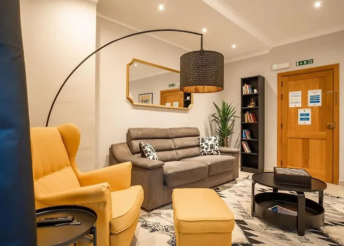 Spacious And Flat In Spinola Bay