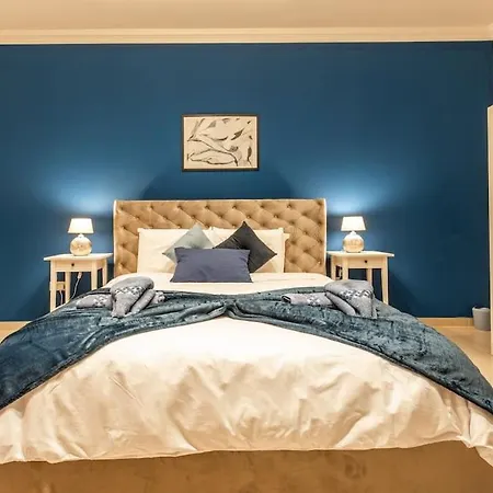 Spacious And Flat In Spinola Bay *